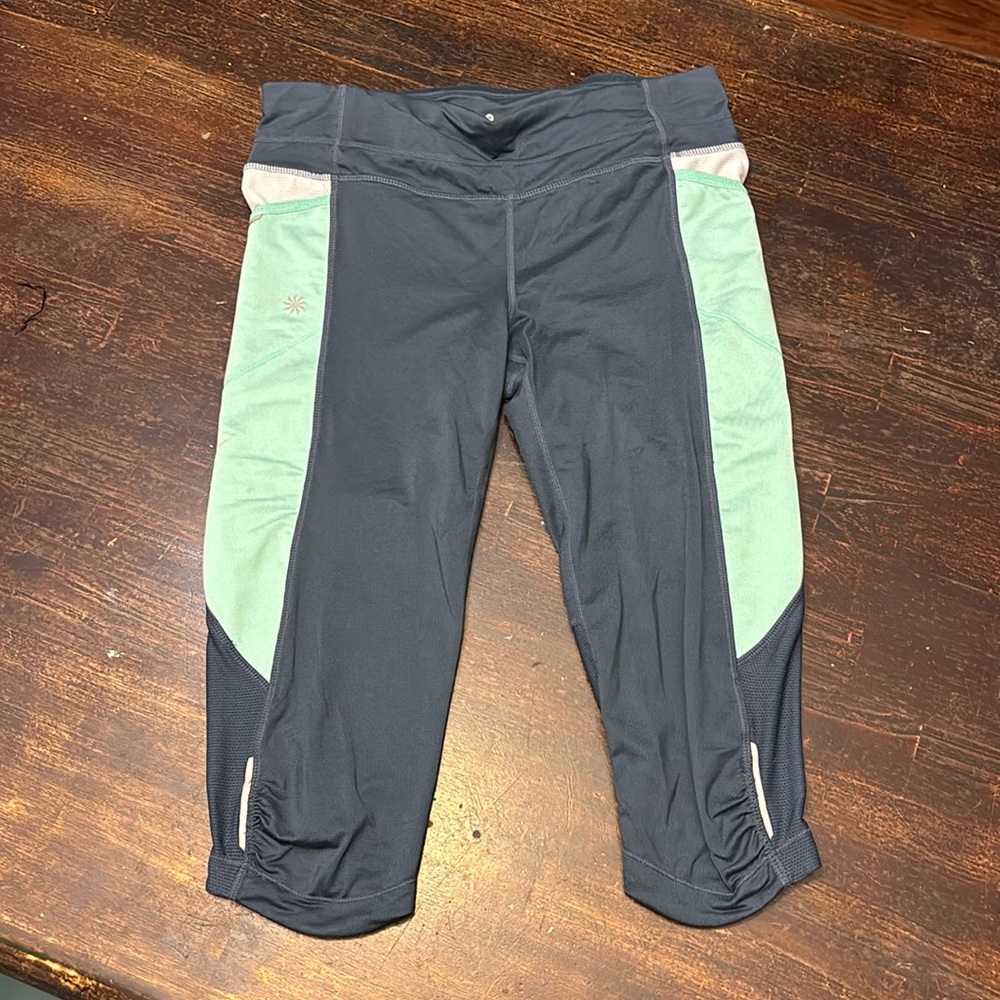 Athleta cropped Leggings